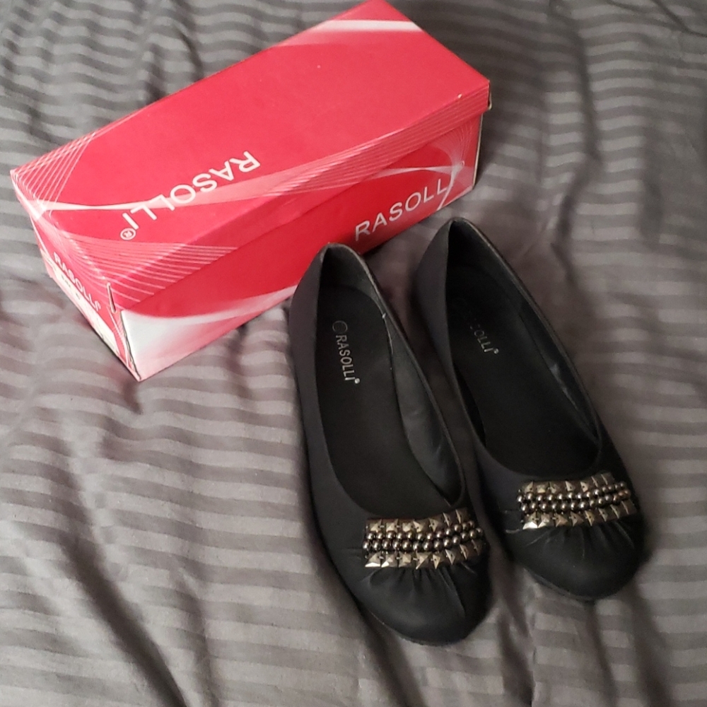 Black flats